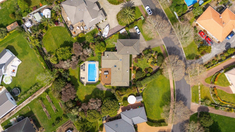 45 Sunny Crescent, Huapai, Kumeu - Carousel 1