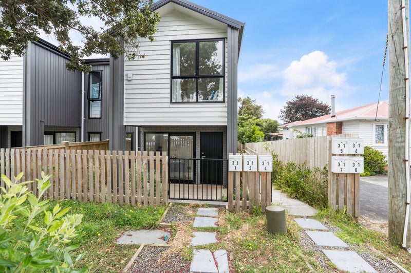 1/31 Reid Road, New Lynn, Auckland - Carousel 1