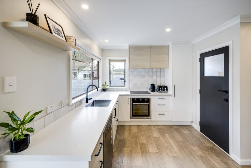 1/25 Coverdale Street, Onekawa, Napier - Carousel 1