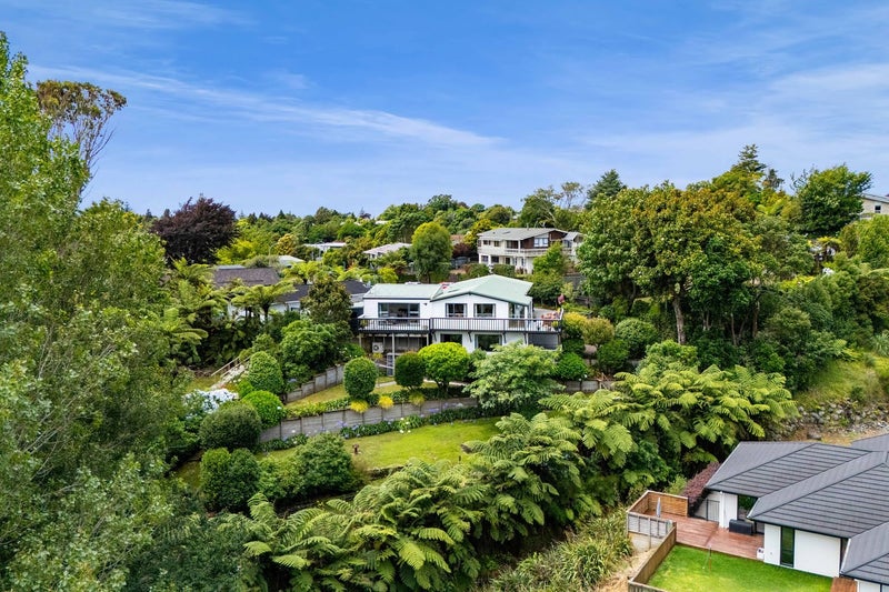 13 Cargill Place, Frankleigh Park, New Plymouth - Carousel 1