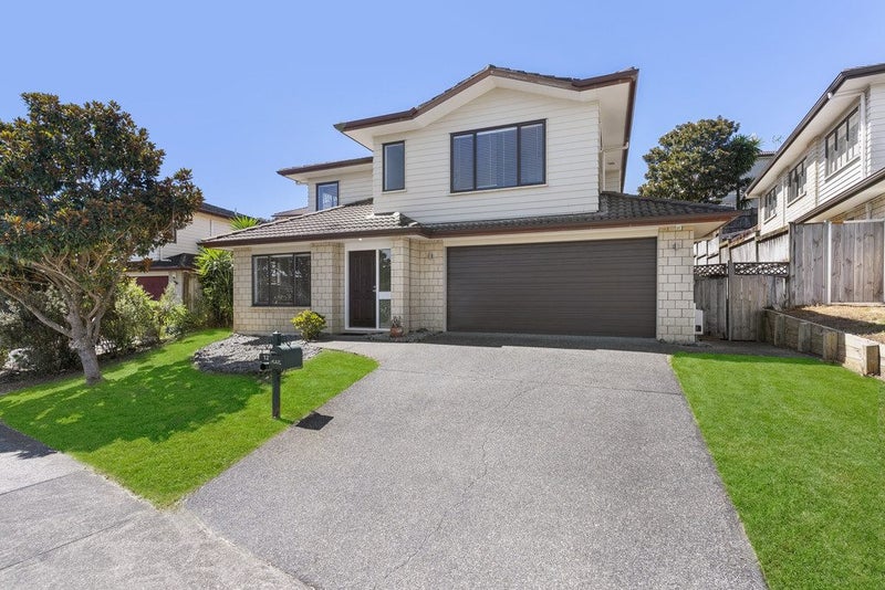 12 Valderama Drive, Flat Bush, Auckland - Carousel 2