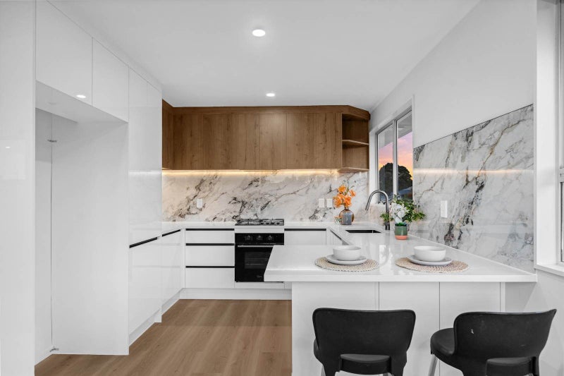 20 Forest Hill Road, Henderson, Waitakere City, Auckland - Carousel 2