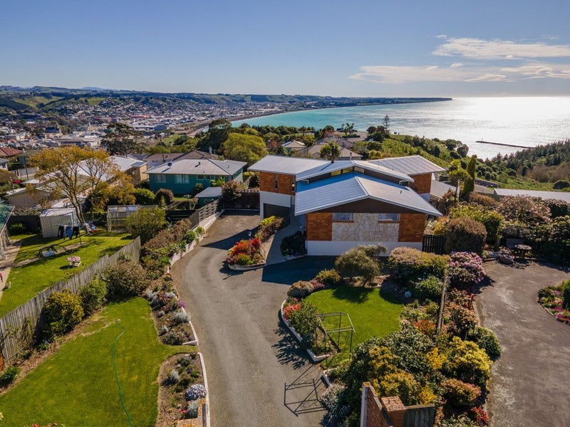 18 Brinkburn Street, South Hill, Oamaru - Carousel 32
