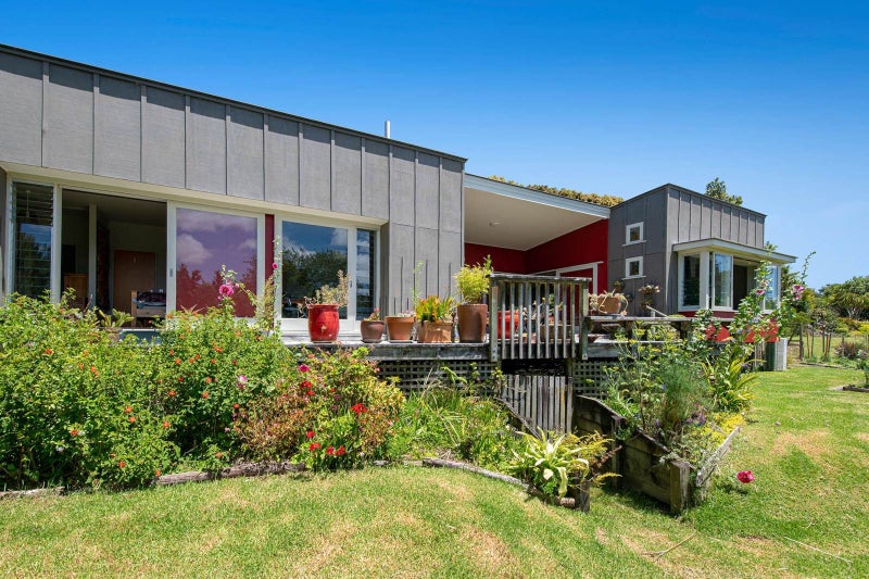 56A Kaipara Coast Highway, Kaukapakapa - Carousel 1