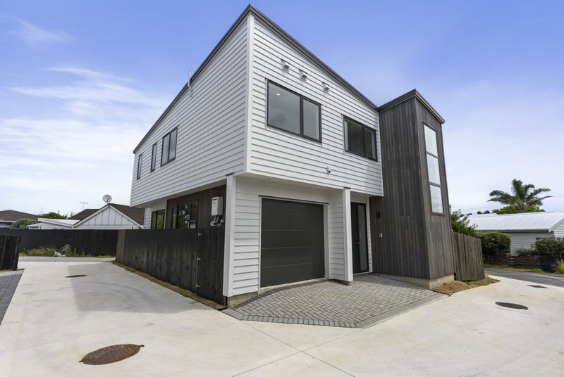 7D Edgewater Grove, Orewa, Orewa - Carousel 1