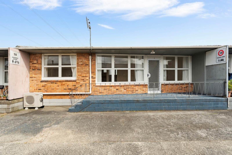 4/84 Portage Road, New Lynn, Auckland - Carousel 2