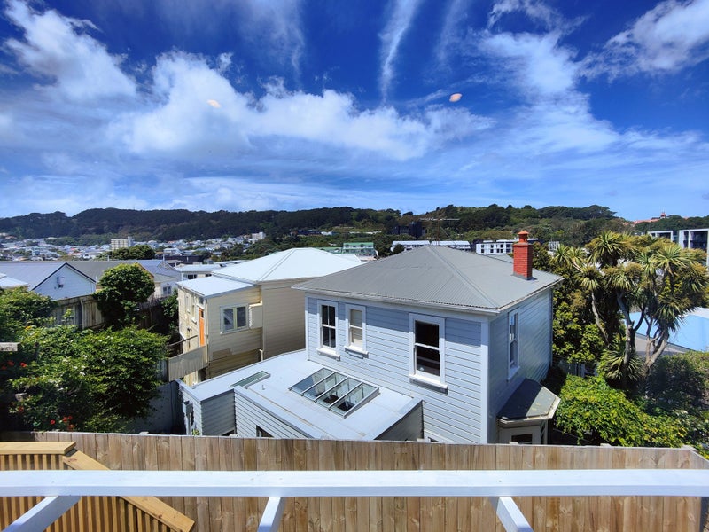 93B Tasman Street, Mount Cook, Wellington - Carousel 11