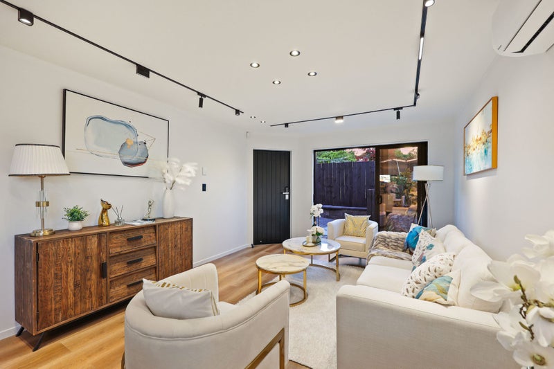 15 Wilbur Place, Pakuranga Heights, Auckland - Carousel 1