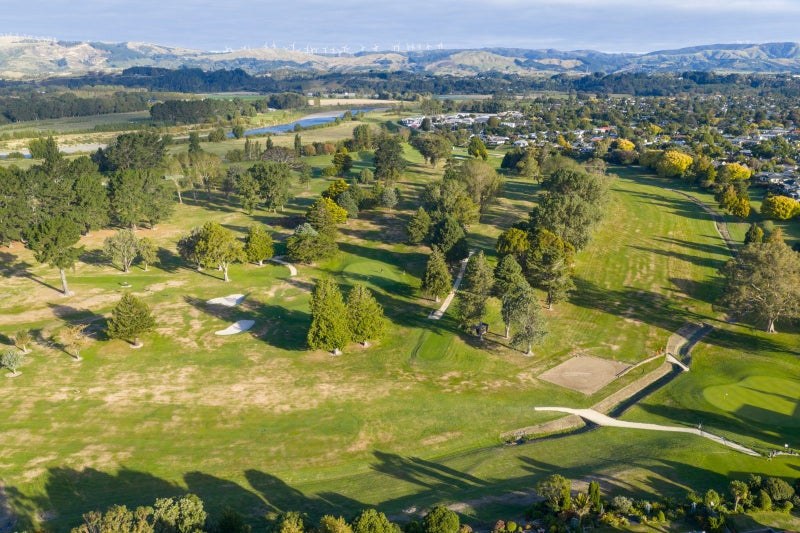 31 Balmoral Drive, Terrace End, Palmerston North - Carousel 2