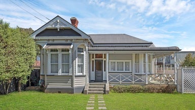 7 Esplanade Road, Mount Eden, Auckland - Carousel 1