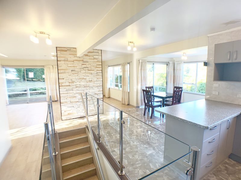 11 Gladys Avenue, Glenfield, Auckland - Carousel 2