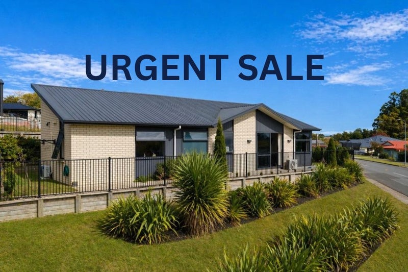 1 Sapling Lane, Glenview, Hamilton - Carousel 1