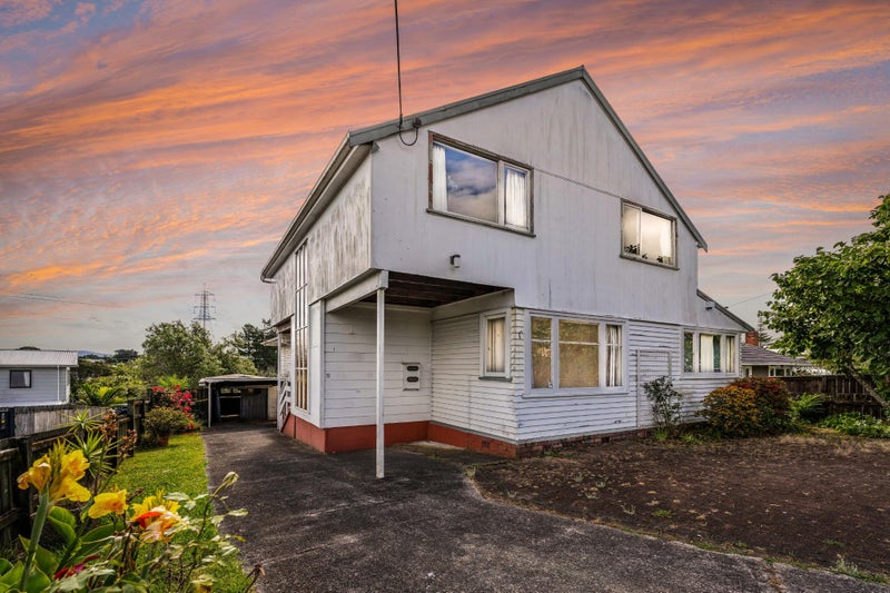 38 Toru Street, Te Atatu Peninsula, Auckland - Carousel 1