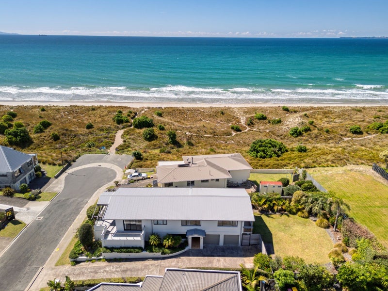 4 Te Ara Place, Papamoa Beach, Papamoa - Carousel 2