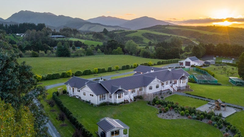 255 Marchant Road, Kaitoke, Upper Hutt - Carousel 1