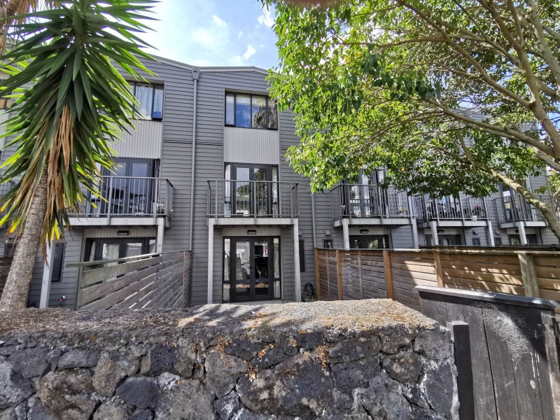 27 Dovedale Place, Parnell, Auckland - Carousel 10