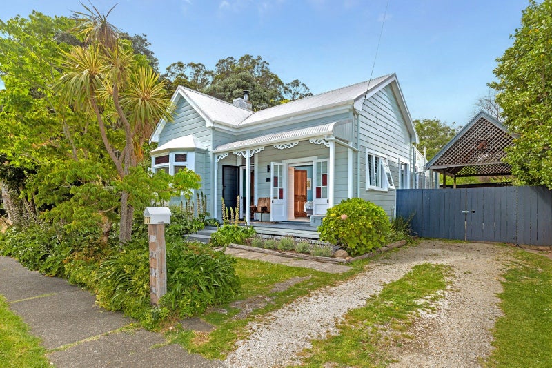 177 Fox Street, Whataupoko, Gisborne - Carousel 1