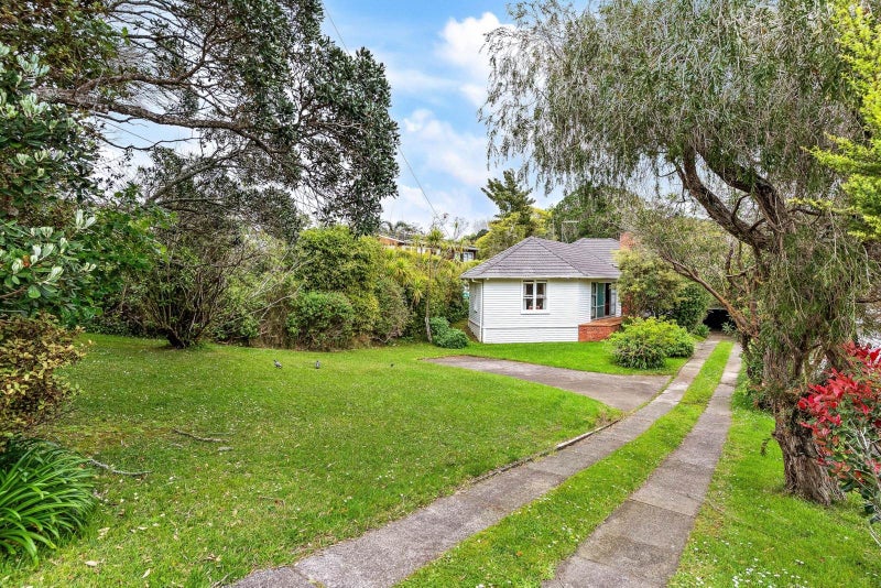 172 Beach Road, Campbells Bay, Auckland - Carousel 2