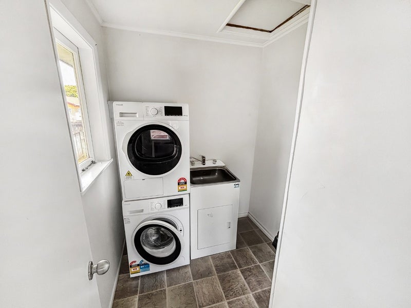 2 Vine Street, Mangere East, Auckland - Carousel 11