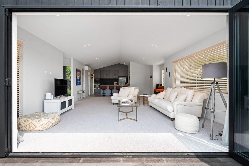 161 Pharazyn Street, Feilding, Feilding - Carousel 2