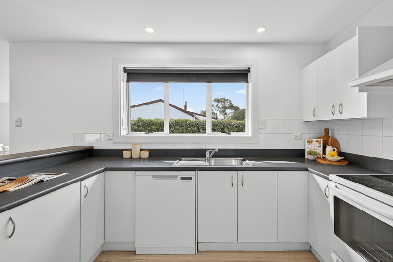 40 Harrowdale Drive, Avonhead, Christchurch - Carousel 2