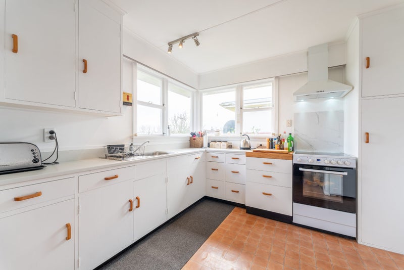 177 Eden Street, Oamaru - Carousel 2