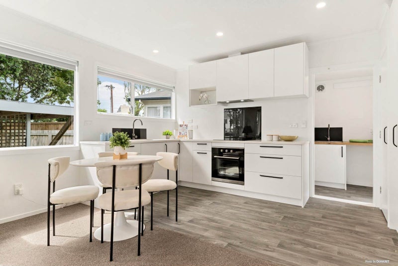 69A Red Beach Road, Red Beach, Whangaparāoa - Carousel 2