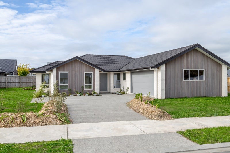 18 Farley Avenue, Greytown, Greytown - Carousel 1