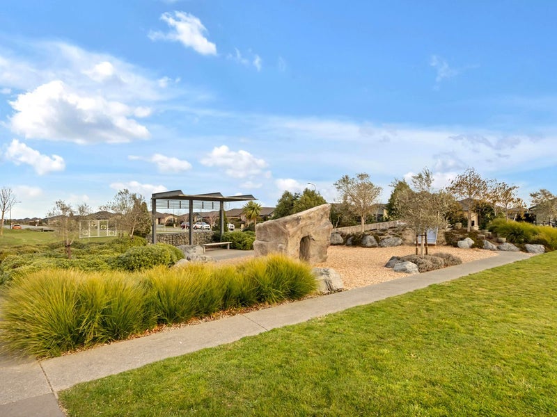 12 Wallingford Crescent, Rolleston, Rolleston - Carousel 25