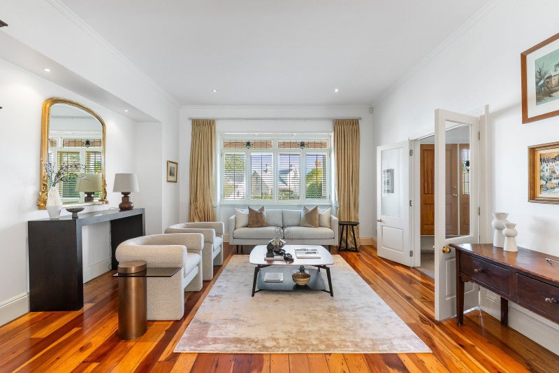 5 Clarence Road, Northcote Point, Auckland - Carousel 2