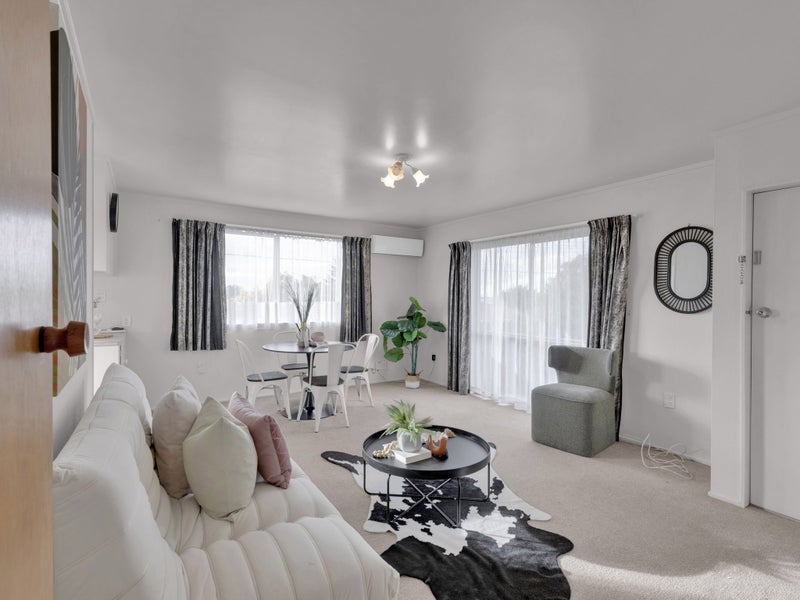 73 Tuhikaramea Road, Dinsdale, Hamilton - Carousel 1