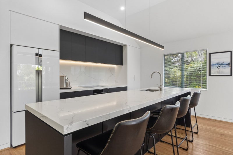 2 Minchin Crescent, St Andrews, Hamilton - Carousel 2