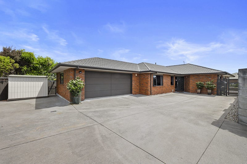 11B Montrose Place, Highlands Park, New Plymouth - Carousel 1
