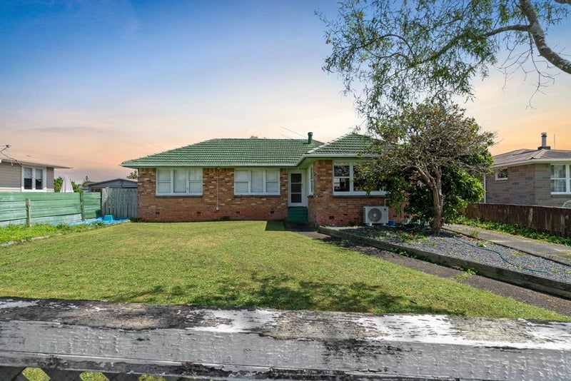 13 Albion Place, Papakura, Papakura - Carousel 1