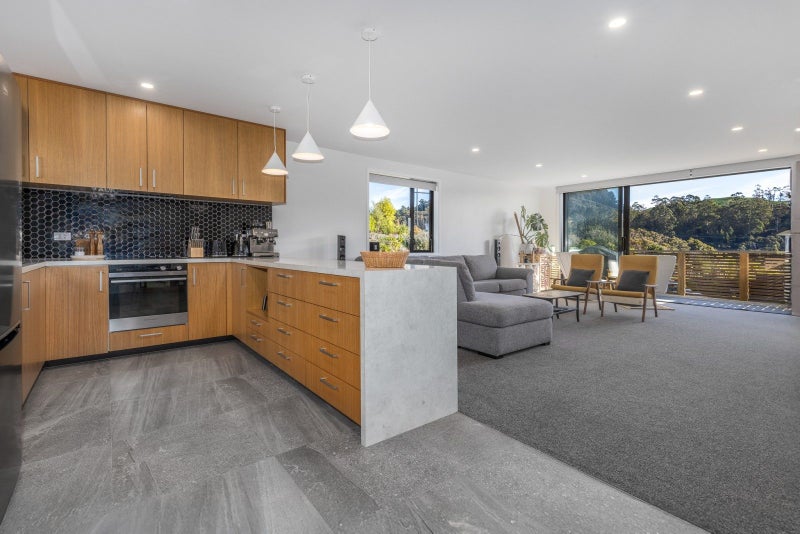 27 Holystone Road, Whitby, Porirua - Carousel 1