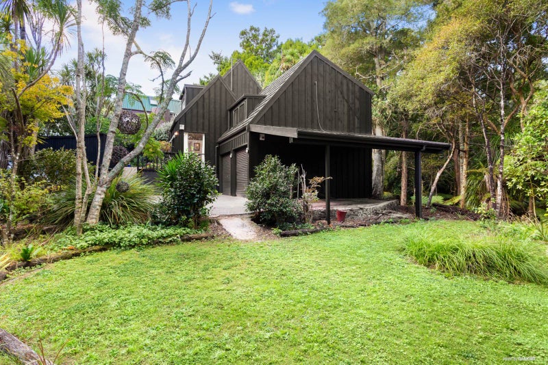 2 Hebe Place, Birkenhead, Auckland - Carousel 2