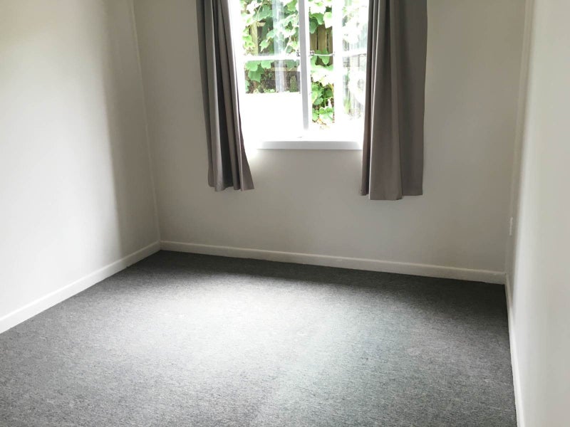 4/3 Picton Street, Howick, Auckland - Carousel 1