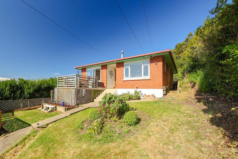 5 Church Hill Road, Green Island, Dunedin - Carousel 1