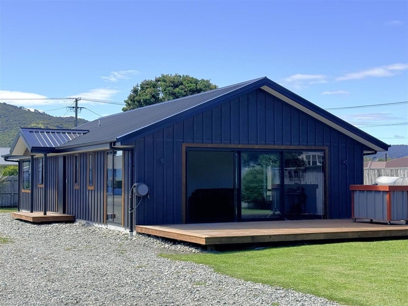 64 Blake Street, Blaketown, Greymouth - Carousel 2