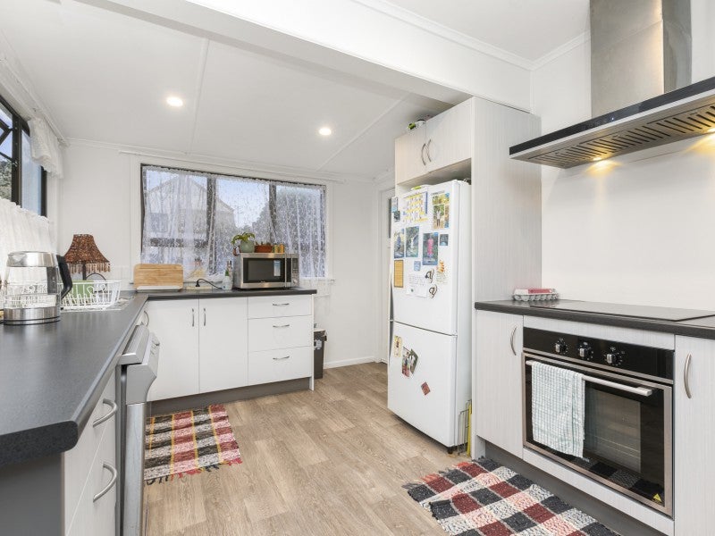 6 Sheath Street, Tauranga, Tauranga - Carousel 2