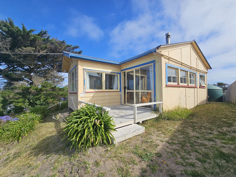 609 Waitarere Beach Road, Waitārere Beach, Levin - Carousel 1