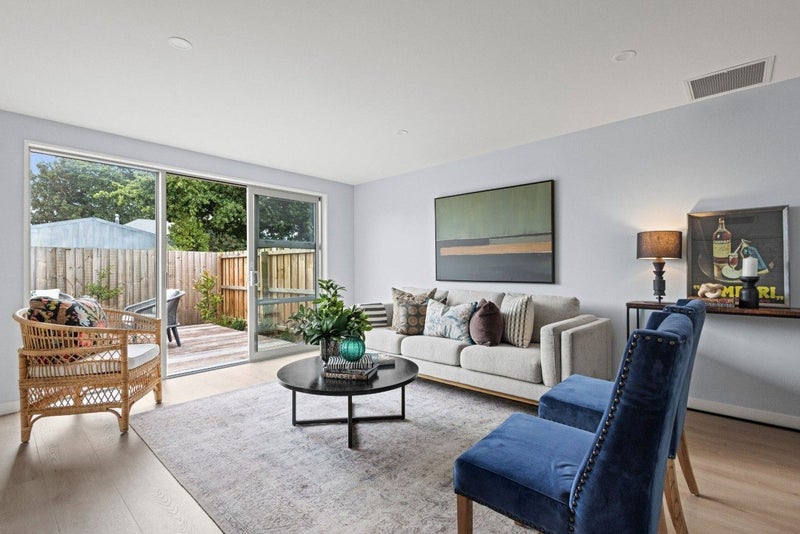 1/89 Jerrold Street North, Addington, Christchurch - Carousel 2