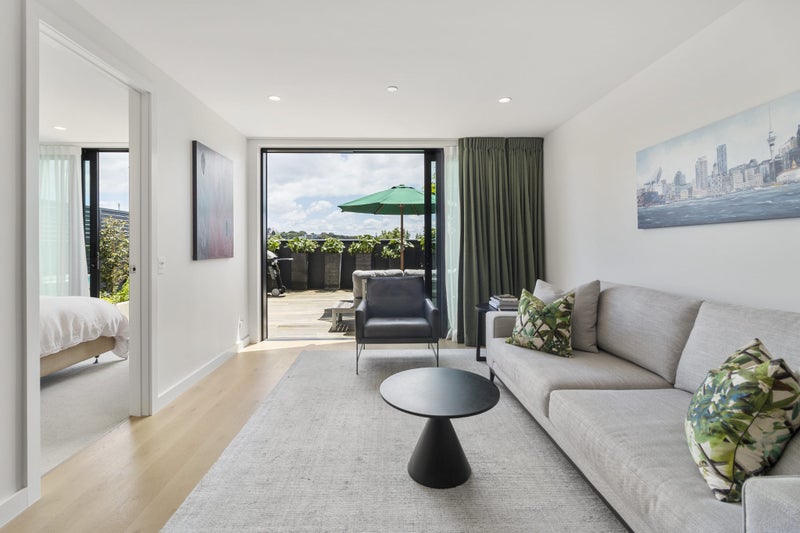 106/64 Great South Road, Remuera, Auckland - Carousel 1
