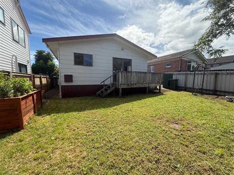 1/106 Galway Street, Onehunga, Auckland - Carousel 1