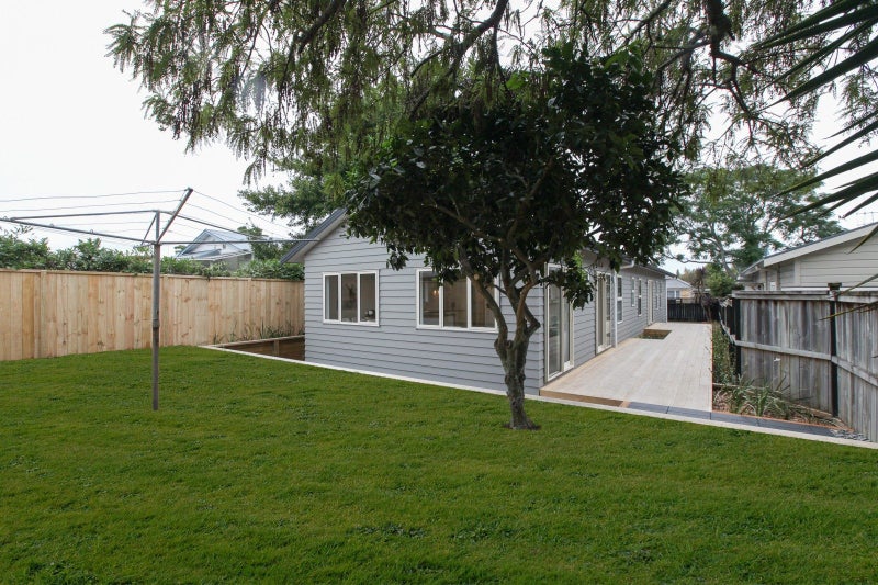 13B Brookfield Street, Hamilton East, Hamilton - Carousel 17