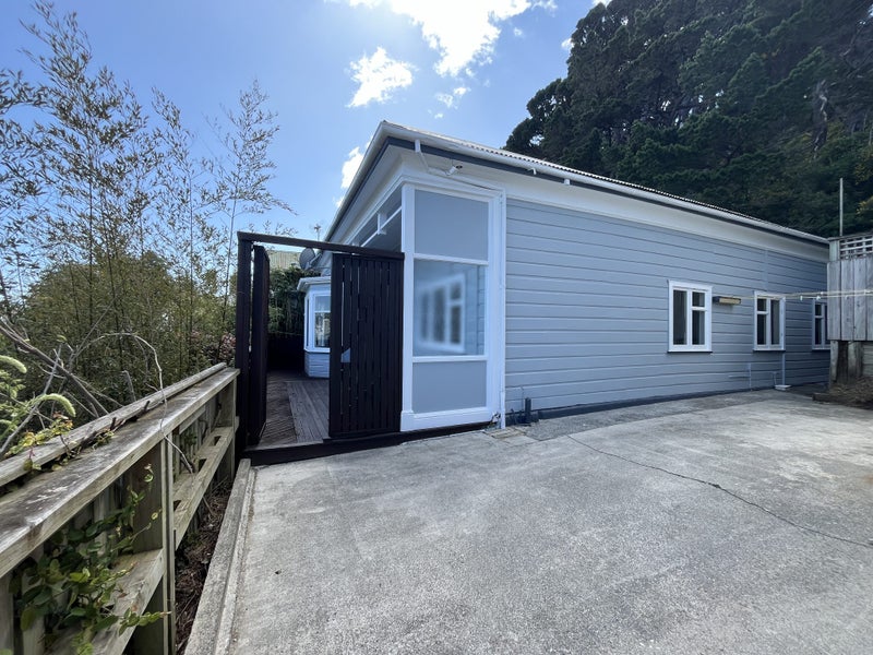 95D Ellice Street, Mount Victoria, Wellington - Carousel 2