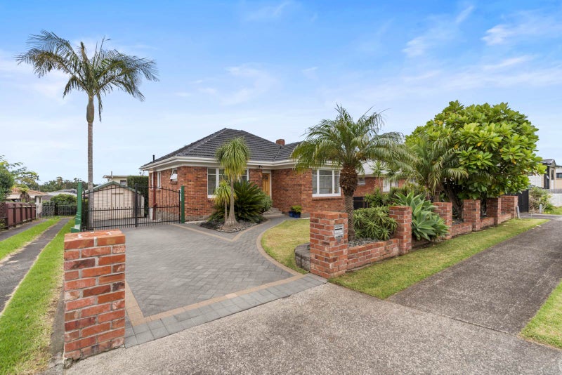1/46 Woolfield Road, Papatoetoe, Auckland - Carousel 1