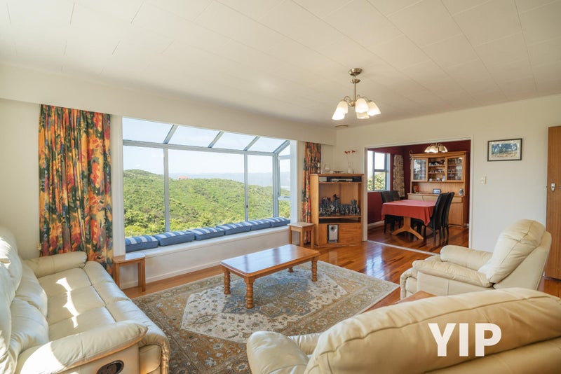 68 Baylands Drive, Newlands, Wellington - Carousel 2