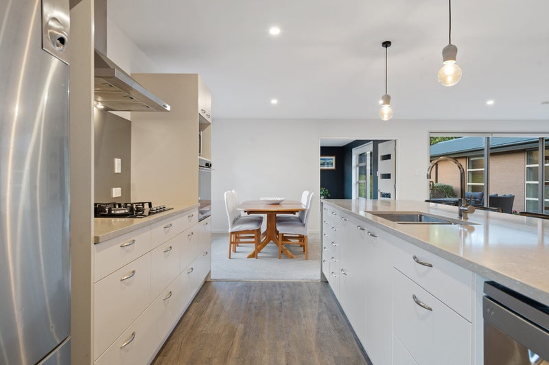 29 Davaar Crescent, Broomfield, Christchurch - Carousel 2