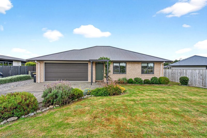 4 Stoneleigh Drive, Masterton, Masterton, Wellington - Carousel 1